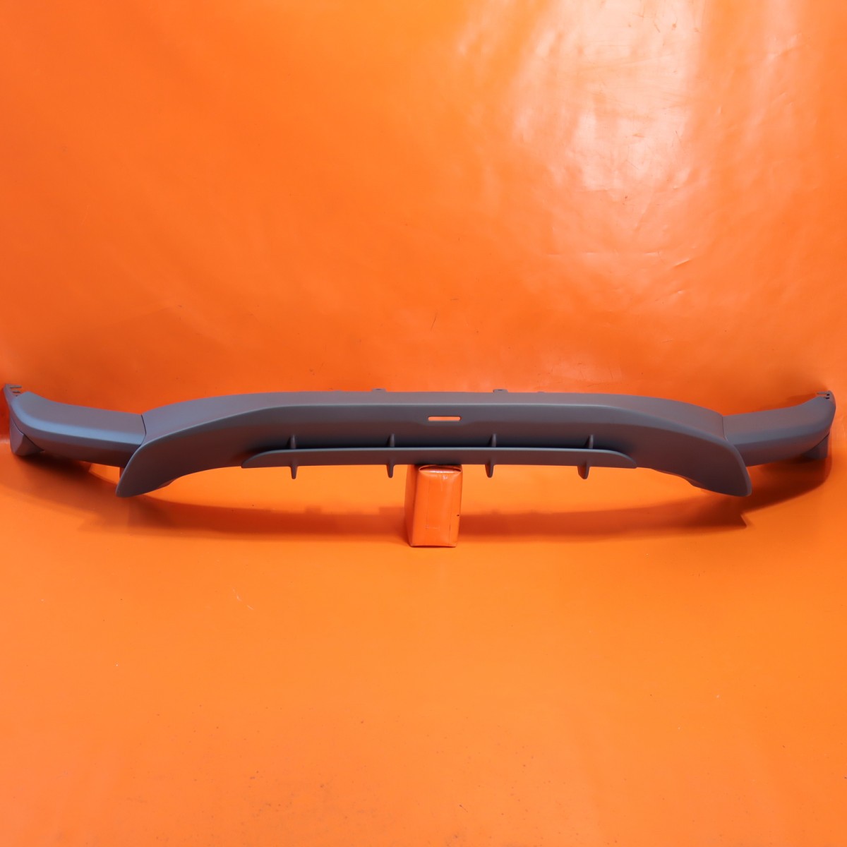 ASTON MARTIN DBX REAR BUMPER DIFFUSER 2023 2024 2025 PY83-17E955-AC RECON OEM