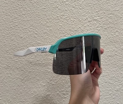 Oakley Sutro Lite MATTE CELESTE/WHITE OO9463-0739 PRIZM LENSE 138mm