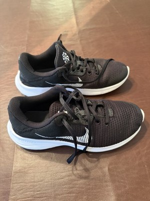 Women s Nike Flex Black Low Top Foam Comfort Sneaker Size 8