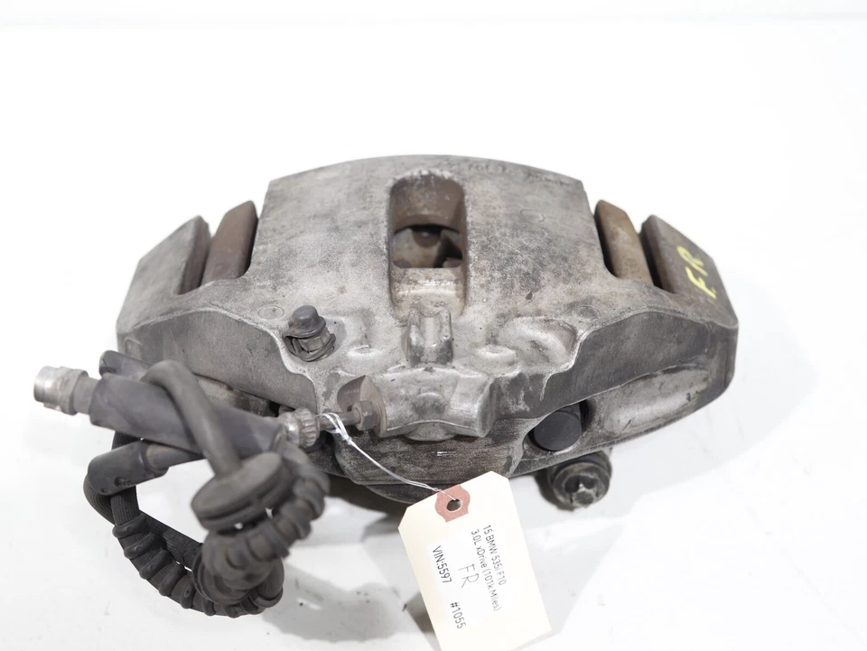 BMW 528i 535i 550i F10 2011-2016 3,0 L pinza de freno delantera derecha OEM 101 K 🚗 Foto 2 de 4