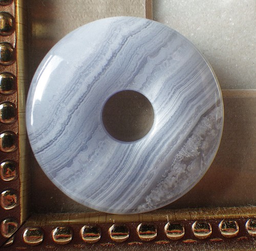 SCHMUCK-STCK Anhänger Stein gebohrt Chalcedon Calcedon Stein blau Donut Redner - Picture 4 of 4