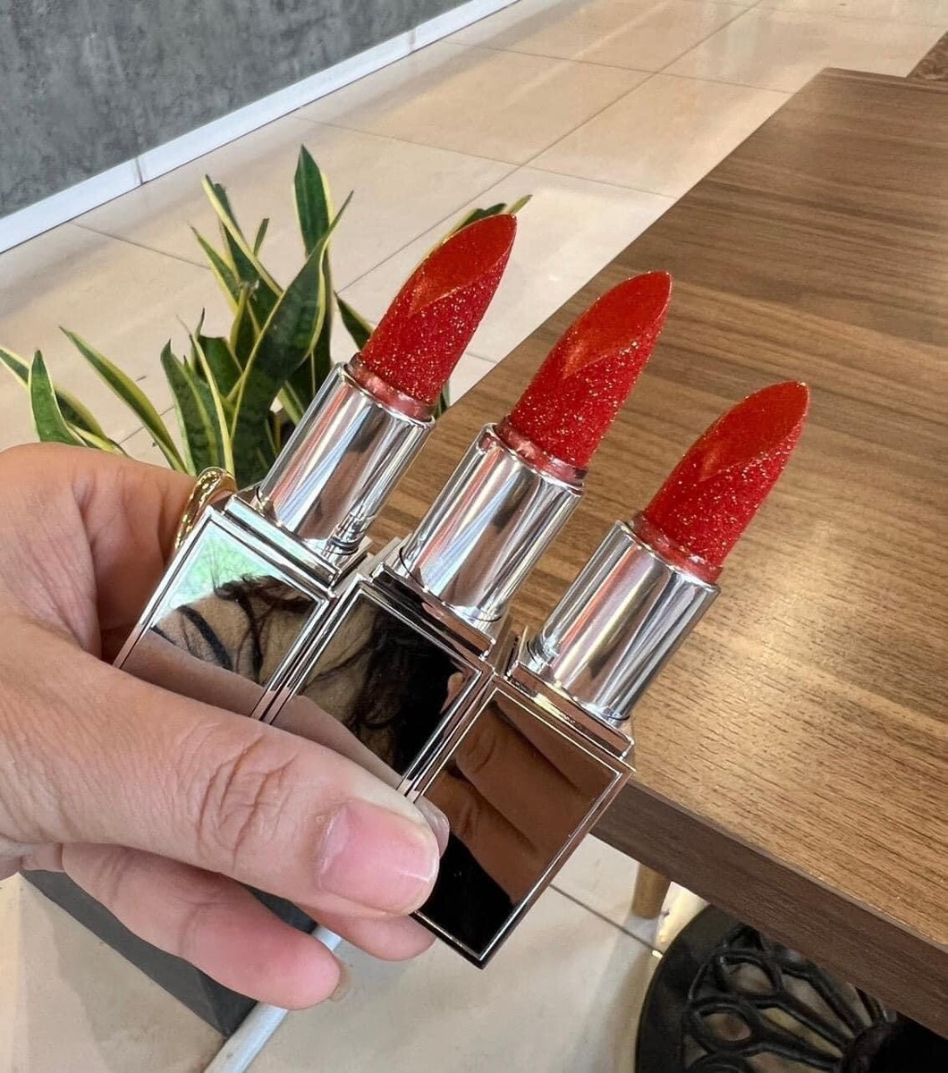 TOMFORD トムフォード　lipspark リップスパーク　05 clash Tom Ford EXTREME Lip SPARK ~ #05 CLASH ~ Sparkle LIPSTICK