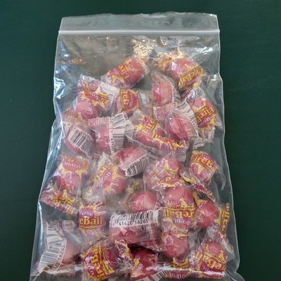 Ferrara Pan Atomic Fireballs 13 Oz. Bag Of Cinnamon Flavor Candy 25 Pieces