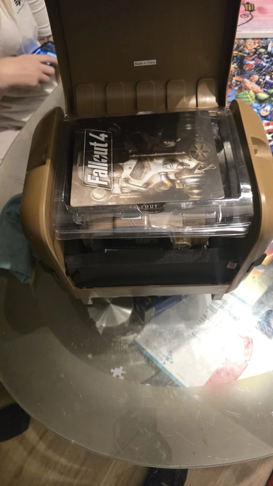 Fallout 4 Pip Boy Edition - PS4 Komplett - Bild 2 von 4