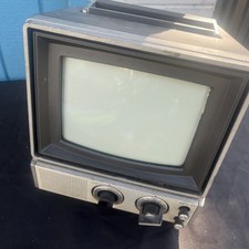 Televisore a colori Panasonic Quintrix II CT-778 1978 retro gaming ACCENSIONE