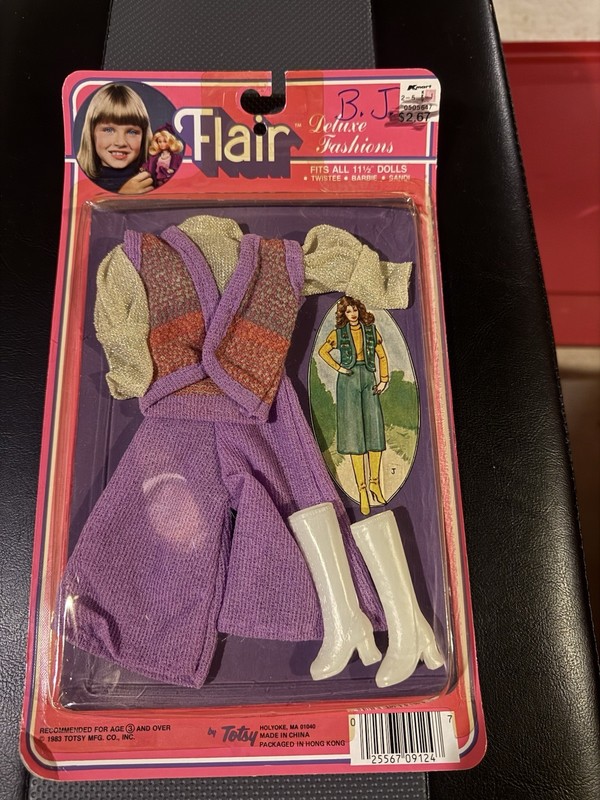 Vintage brand "Flair" Deluxe Fashions doll outfit set