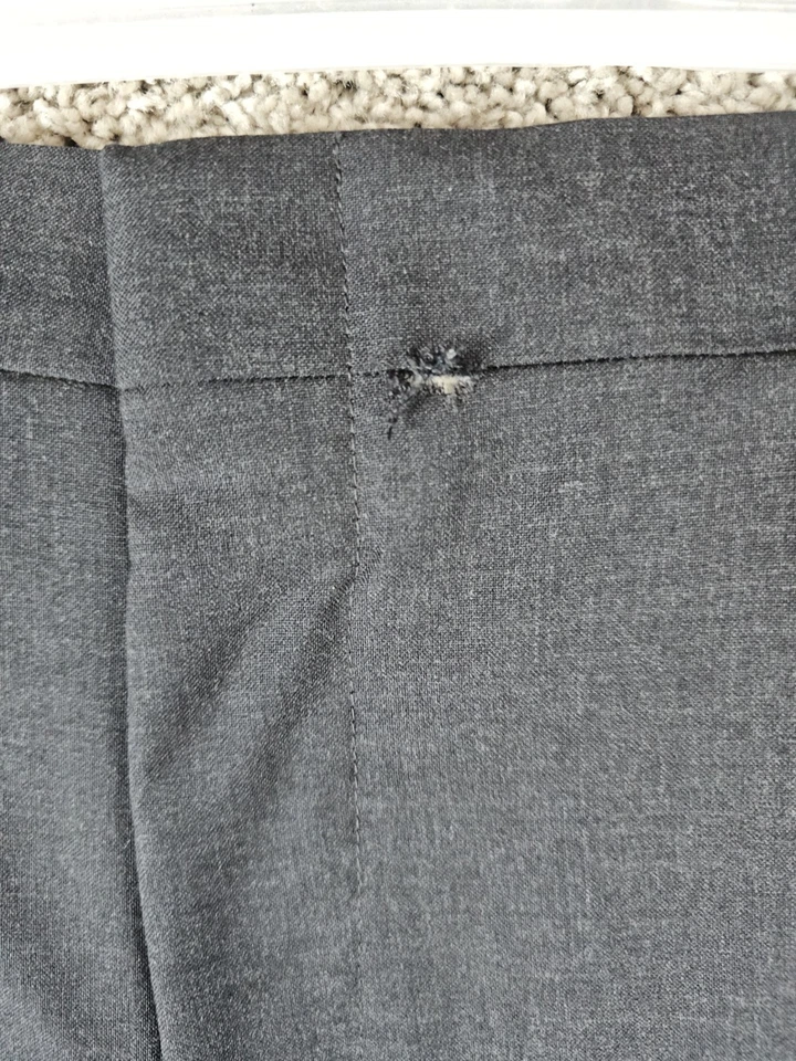 L.L. Bean Comfort Waist 100% Wool Pants Charcoal Trousers OGHU5 Men's 40Wx31 - Image 3 of 4