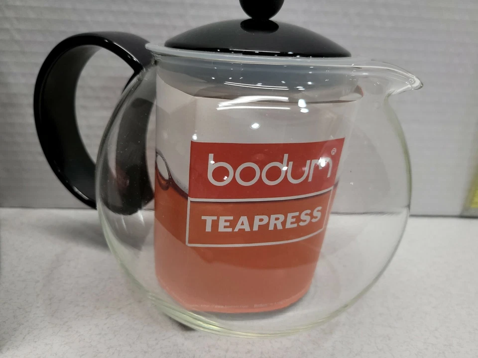 Bodum Assam Teapot Teapress Glass 6" Tall Black Lid New in Box  - Image 2 of 4