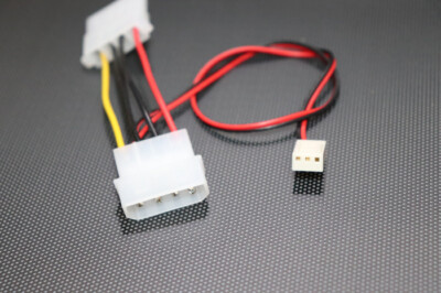 Molex D-type 4-Pin Case Fan to small 3-pin Female Power extension cable