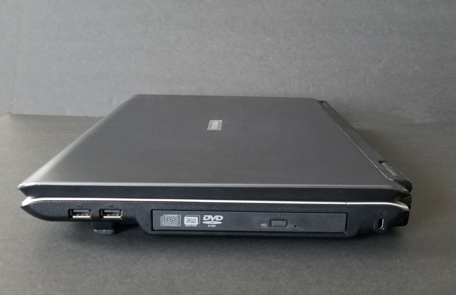 Toshiba Satellite Intel Core Duo T2250 CPU 1.73Ghz 2GB RAM 250GB HD DVDR/W 15.4" - Picture 7 of 8
