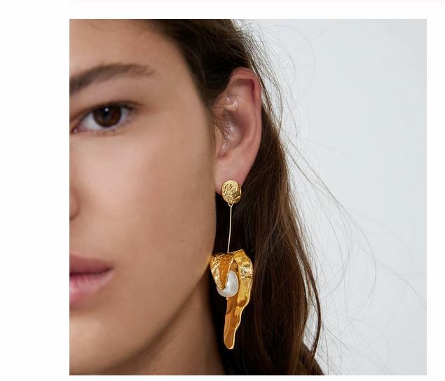 Gold statement earrings zara Outlet