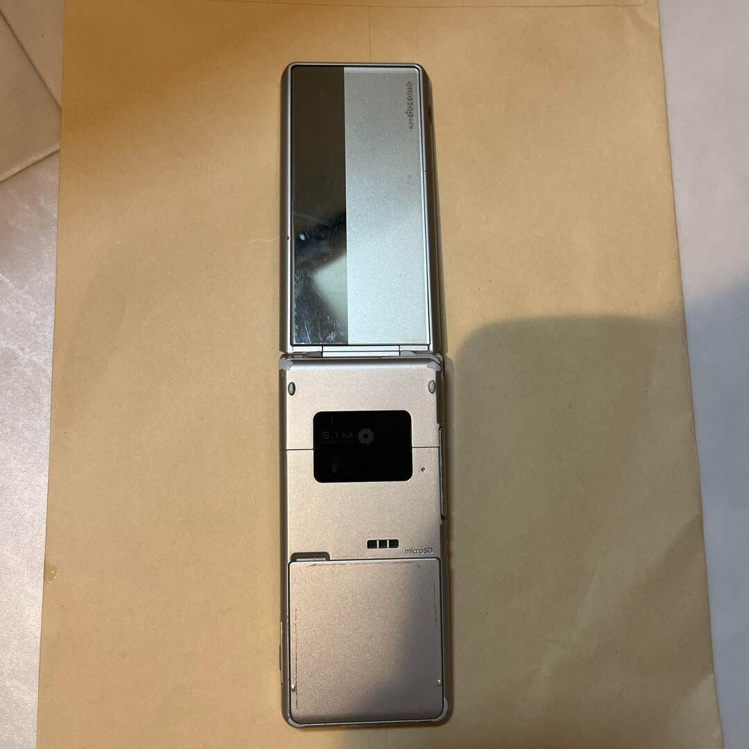 Panasonic Docomo P-01E Flip Phone Keitai Gold Good | eBay
