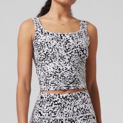 Nwt Athleta Shanti Square Neck Crop Tank Size S