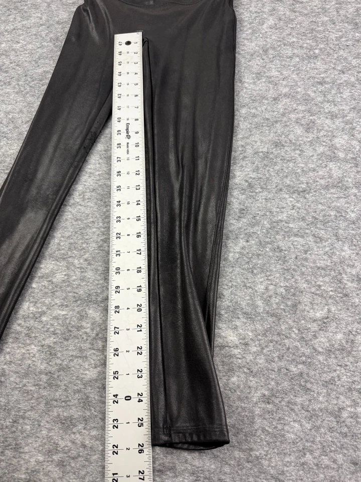 Леггинсы Spanx из искусственной кожи для женщин, размер M — черные - Изображение 4 из 4