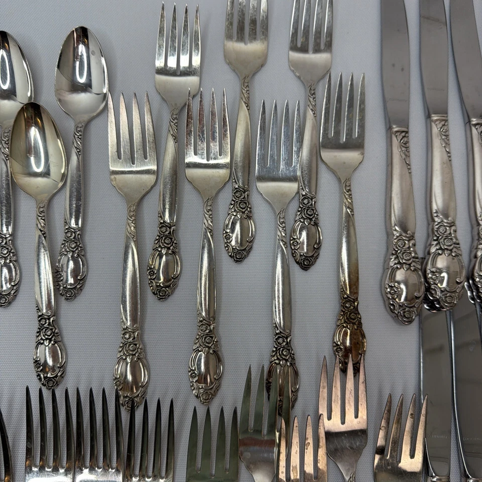 Oneida Community Ballad Country Lane Rose Pattern Set for 12-  72 PCS - Image 4 of 4