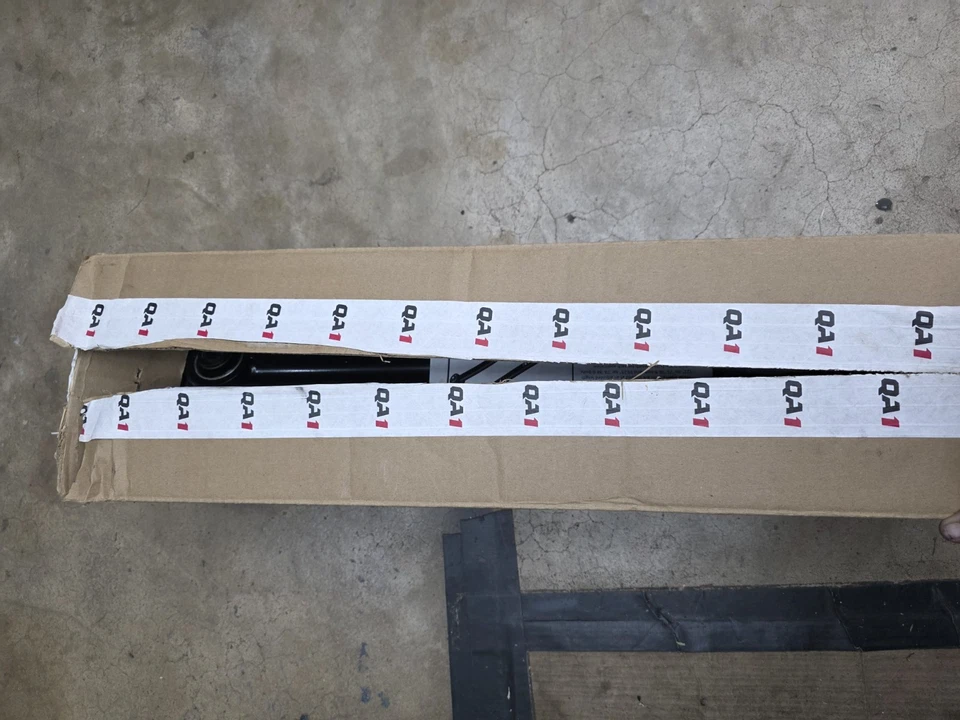 QA1 5201 Adjustable Lower Trailing Arms, 71-96 GM B-Body - Image 3 of 3