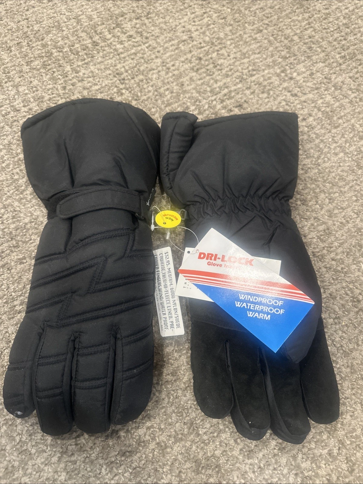 OLYMPIA 6000 MENS Medium GLOVES – NEW W/TAGS