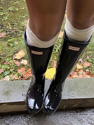 Hunter Women s Knee High Rubber Rain Boots Gloss Black Buckle Round Toe 9