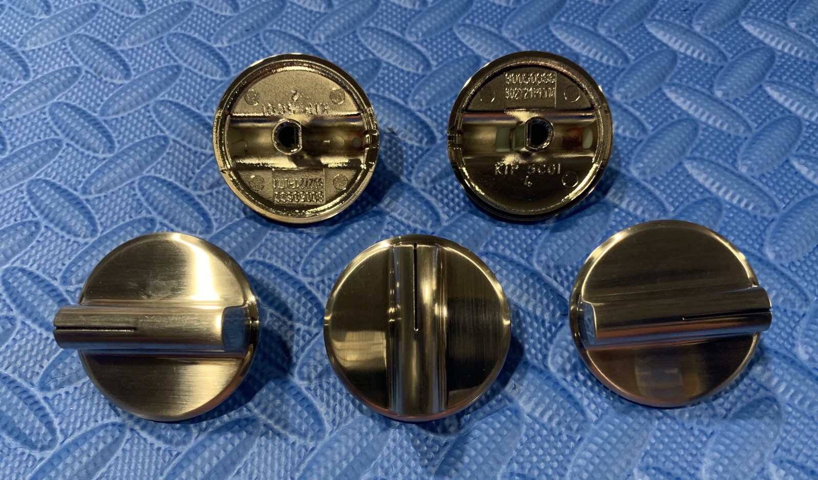 WOLF STAINLESS FINISH KNOB SET (5pc) FOR CT36G COOKTOPS, see pics