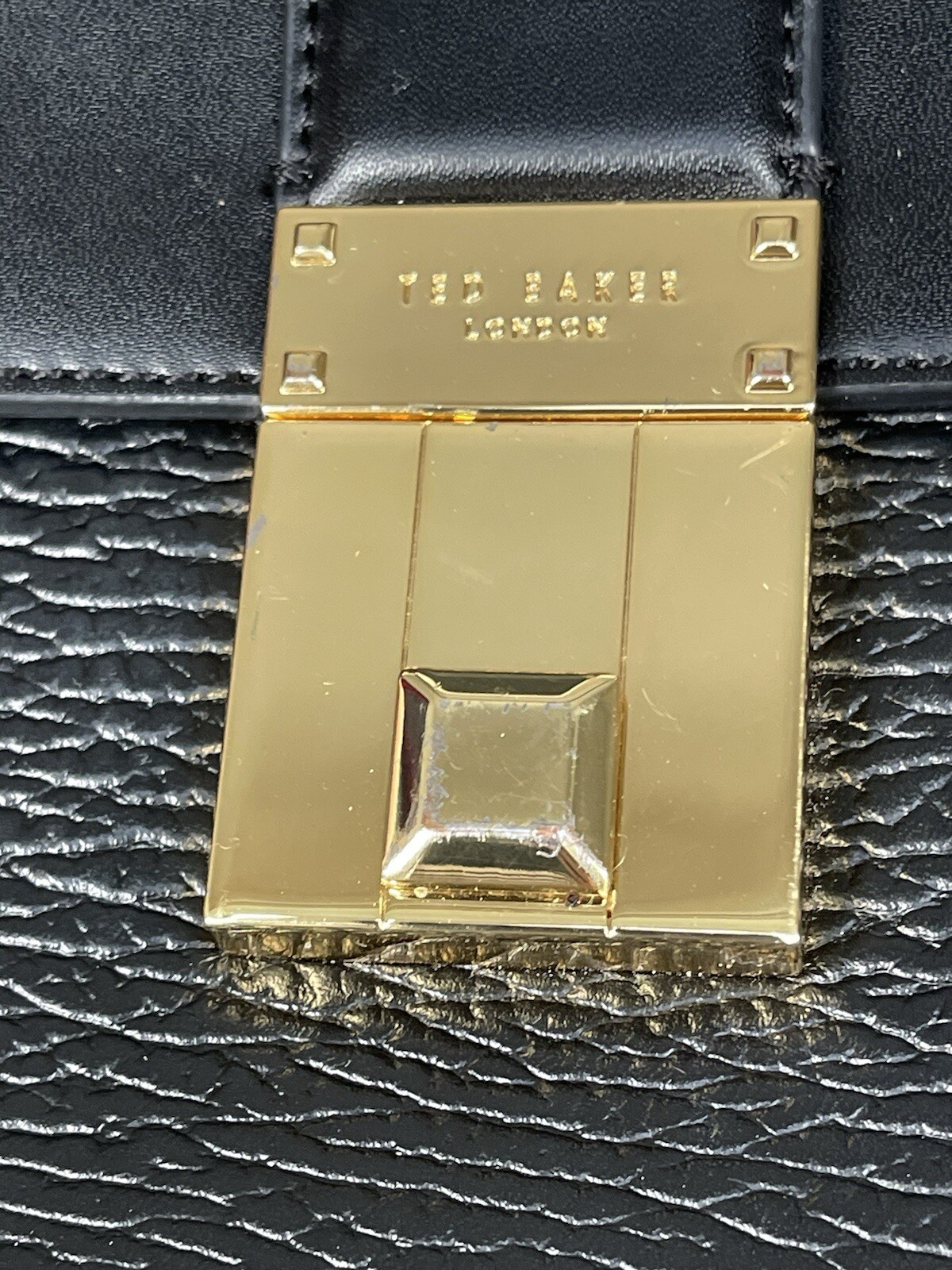 Picture 10 of 21