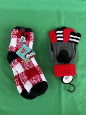 Disney Mickey Holiday Slipper Socks 1 pair Size 4-10 Plus Disney Mittens New