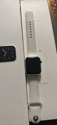 Apple Watch Series 6   GPS, 44mm   Space Grau Aluminiumgehäuse  inkl. OVP &Kabel