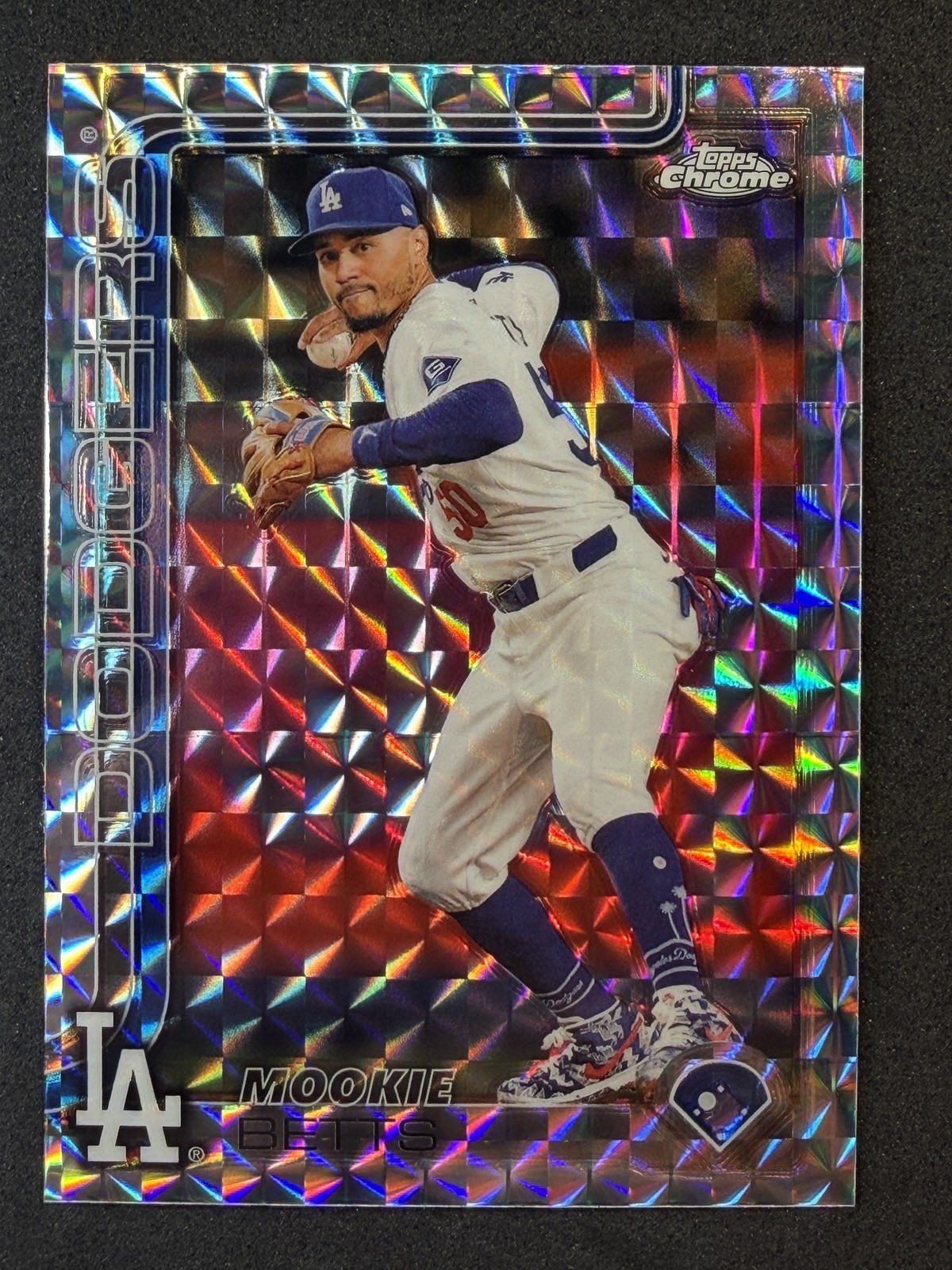 2025 Topps Chrome - Mookie Betts Geometric Refractors #50
