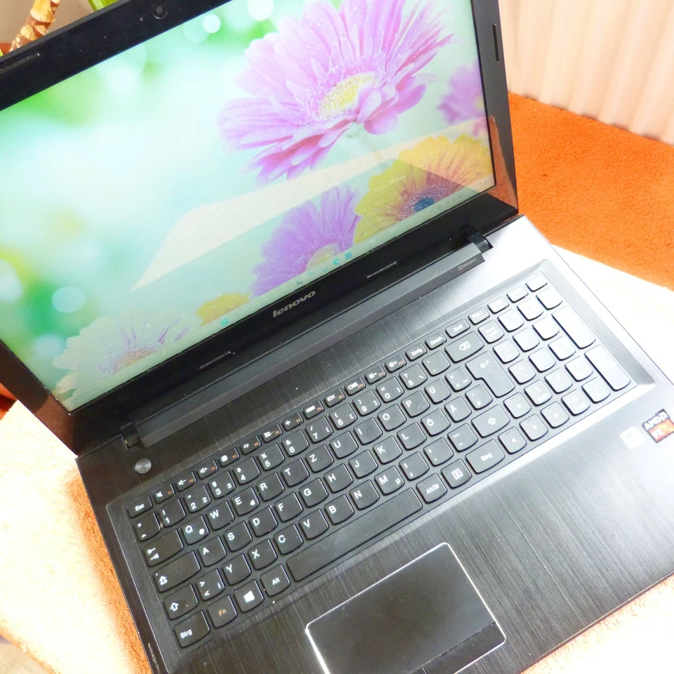 Lenovo Z50 ULTRABOOK 15 pollici FULLHD l SSD Windows 11 l AMD QUAD CORE l 8 G... - Immagine 4 di 4