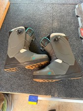 K2 Maysis snowboard boots - UK 9 EUR 43.5