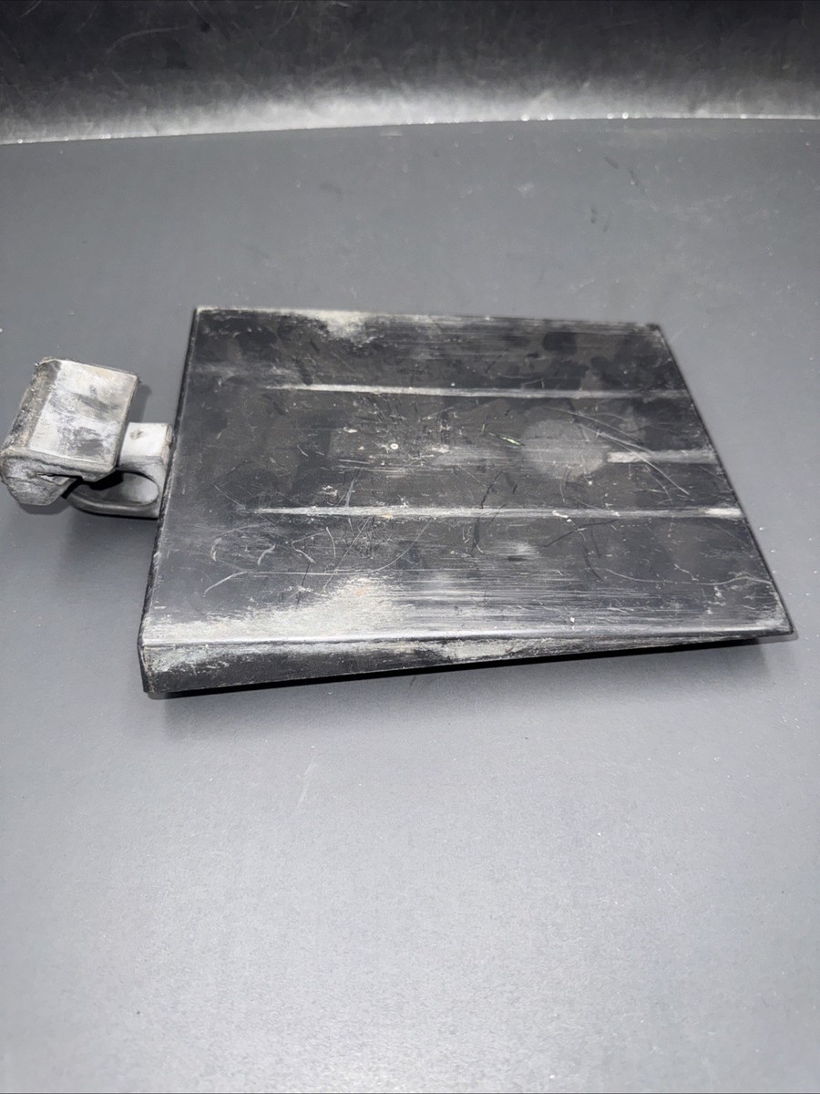 KAWASAKI KZ1000 REAR FENDER TOOL TRAY 32099-18 KZ 1000 A KZ1000A