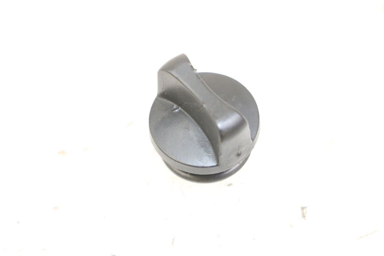 ENGINE OIL CAP - MBK X-LIMIT XLIMIT 50 (2007 - 2012)