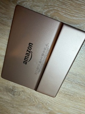 Amazon Kindle Oasis (10th Generation) 32GB, Wi-Fi + Cellular, 7in