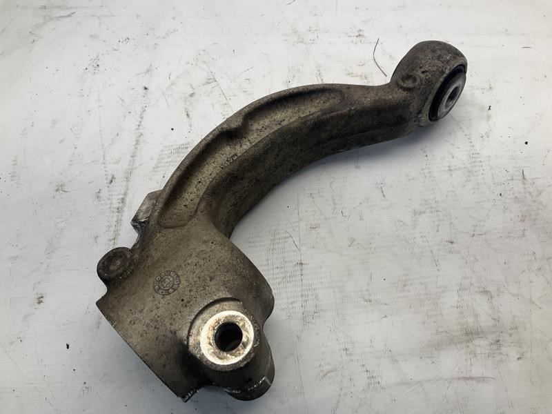 14 15 Maserati Ghibli S Q4 3.0L AWD AT Front Right Strut Shock Absorber Mount B