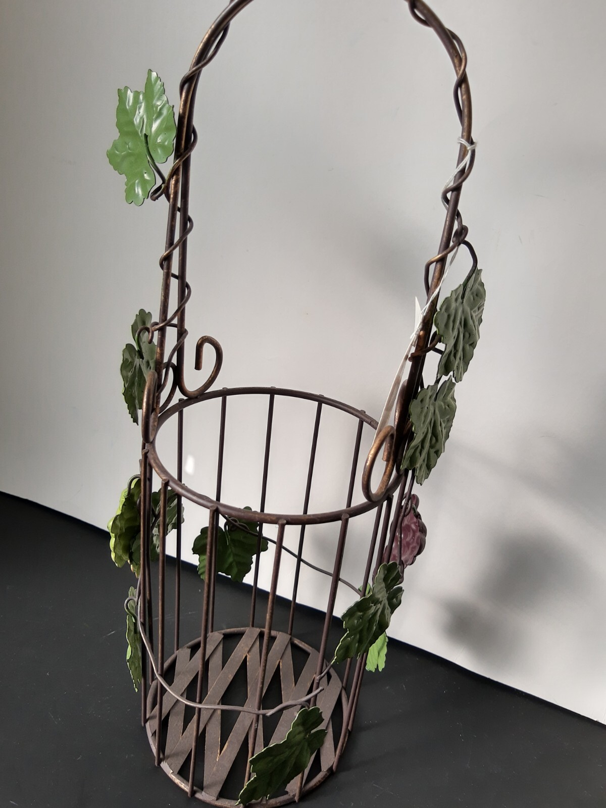 Wire Wine Holder Basket NEW Grape Leaf Design ISLAND CREEK TRADING CO. eBay