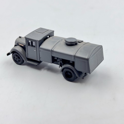 Ford Fuel Tanker (Wehrmacht) scale 1/87 (H0) - Picture 2 of 6
