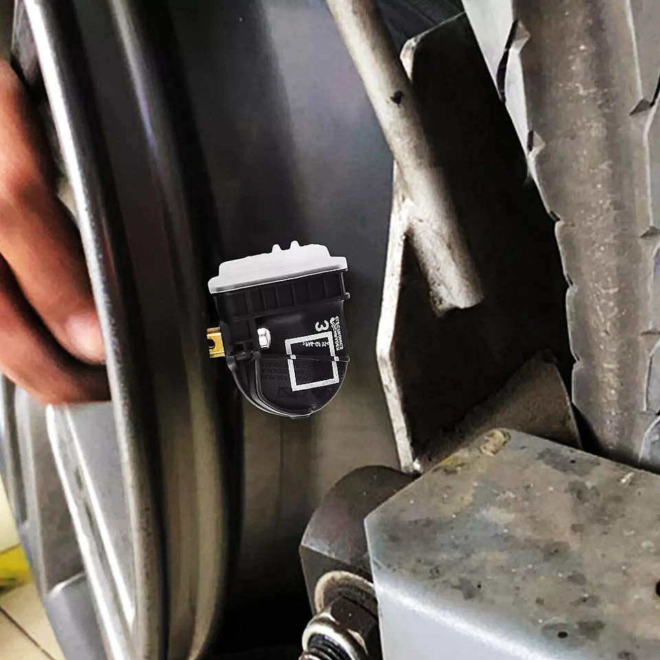 Sensor de sistema de monitoreo de presión de neumáticos OEM 13598772 para Chevy GM Buick Foto 4 de 4
