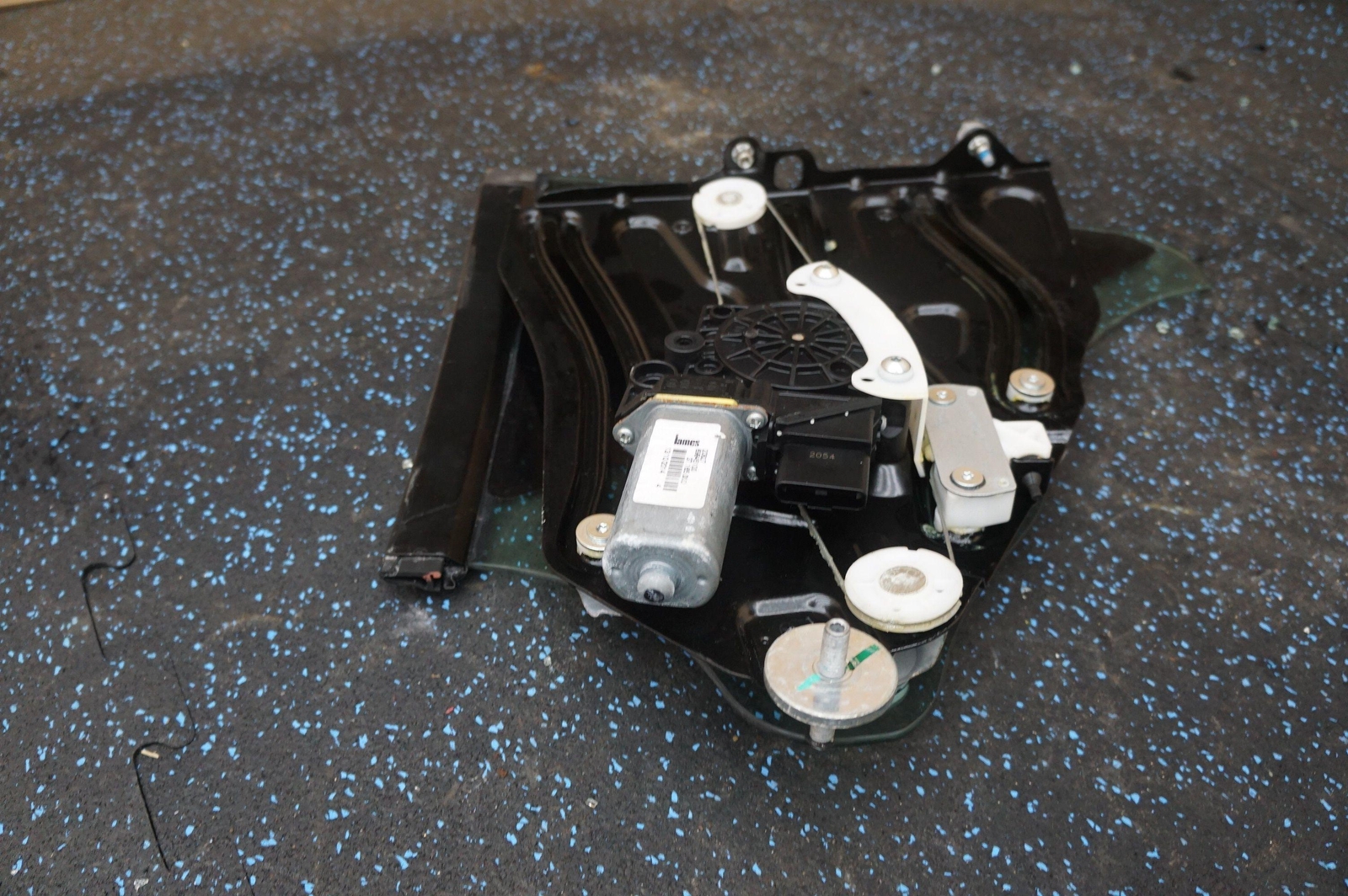 Rear Right Quarter Window Glass Regulator Motor OEM Ferrari California T