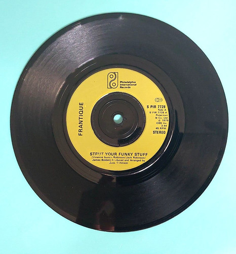 FRANTIQUE - PIR 7728 - STRUT YOUR FUNKY STUFF / GETTING SERIOUS 1979 (1023)