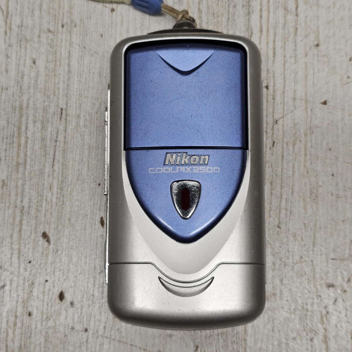 【スマホ転送セット付き】Nikon Coolpix 2500 レトロコンデジ④ スマホ転送セット付き】Nikon Coolpix 2500 レトロコンデジ④ 【公式通販】