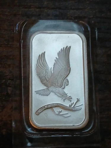 1 oz 999 Silver Bar The Landing Eagle By Silvertowne Mint Top Of Seal Is Opened