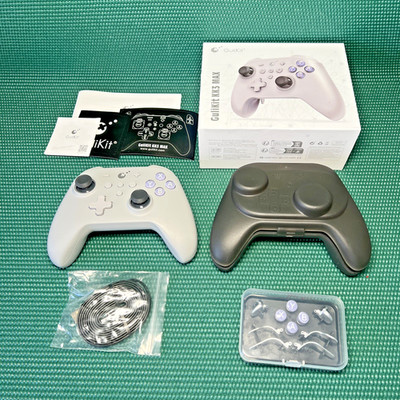 GuliKit KK3 Max Wireless/Wired Controller for PC Phone & Switch (Retro Gray)