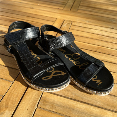 Sam Edelman Women s Black Leather Strappy Studded Flat Sandals US 6.5 M