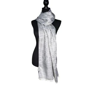 Foulard Gucci neuf avec étiquette monogramme GG laine/soie mélangée en plomb