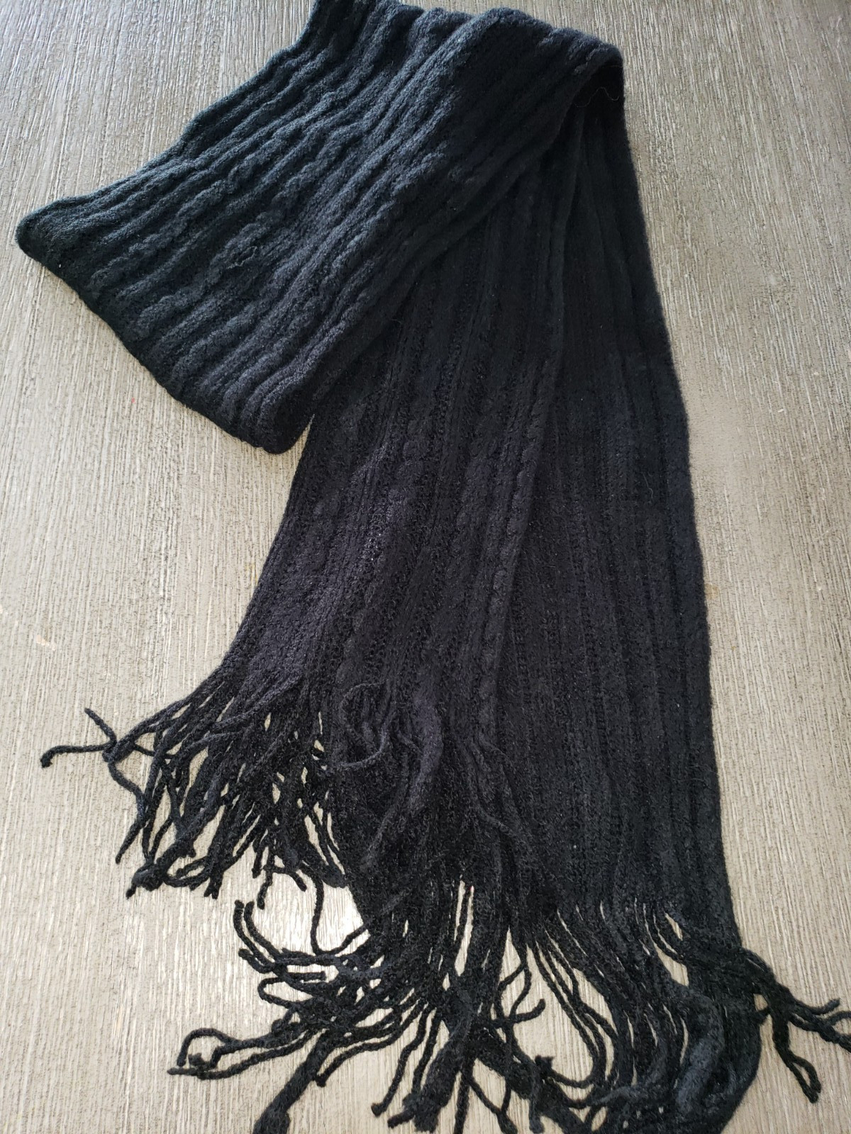 NEW YORK & COMPANY women SOLID BLACK KNIT WINTER SCARF FRINGE TRIM VERY SOFT!