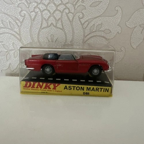 VINTAGE DINKY TOYS 110 ASTON MARTIN DB5 METALLIC RED, VGC MODEL