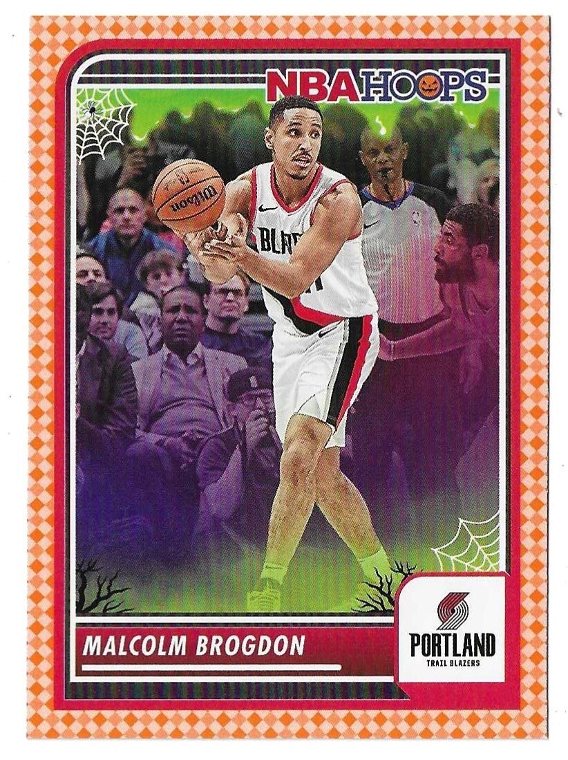 2023-24 Panini Haunted Hoops Malcolm Brogdon Orange #220 Portland Trail Blazers