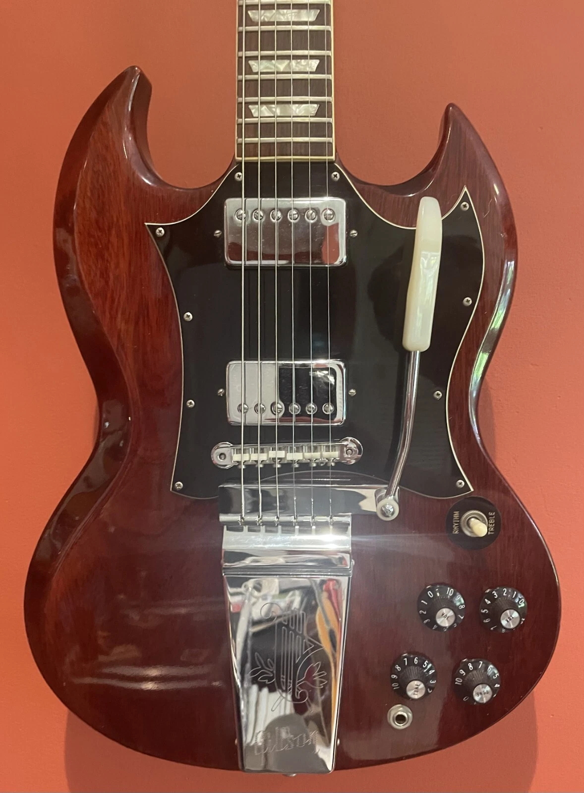 Picture 3 of 24