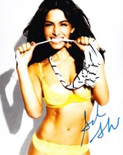 HOT SEXY SARAH SHAHI SIGNED 8X10 PHOTO AUTHENTIC AUTOGRAPH COA A