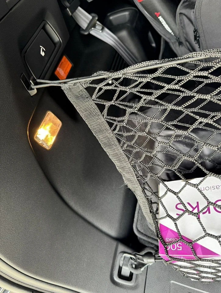 Rede de carga de malha estilo envelope tronco traseiro para MITSUBISHI OUTLANDER PHEV 2023-2025 - Imagem 3 de 4