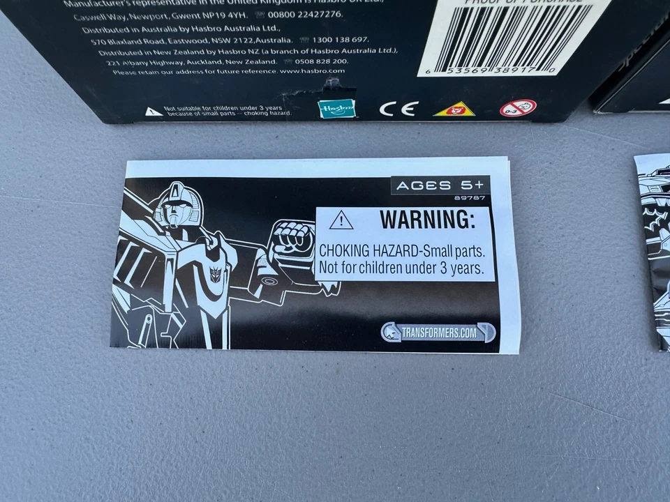 Transformers Universe Deluxe Class tira de arrasto e caixa de overkill e apenas manual - Imagem 2 de 4